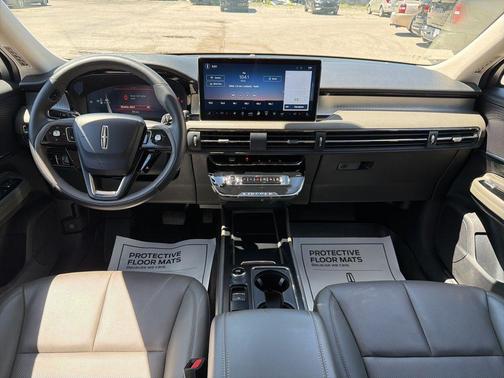 Radiance Metallic 2023 Lincoln Corsair Standard