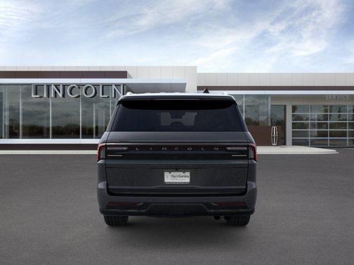 Starlight 2026 Lincoln Navigator L Black Label