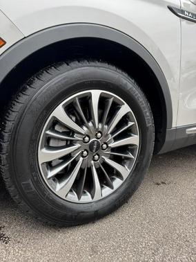 2019 Lincoln MKC Standard