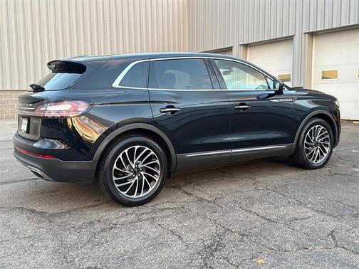 2020 Lincoln Nautilus Reserve