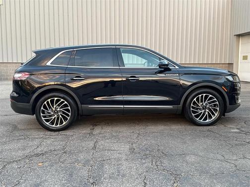 2020 Lincoln Nautilus Reserve