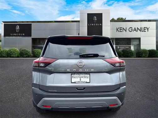 2022 Nissan Rogue S