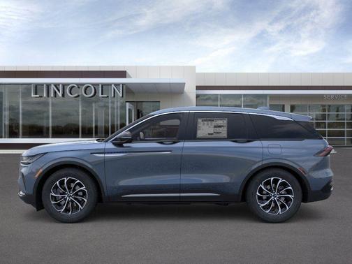 Whisper White 2026 Lincoln Nautilus Premiere