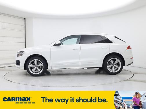 2022 Audi Q8 Premium Plus