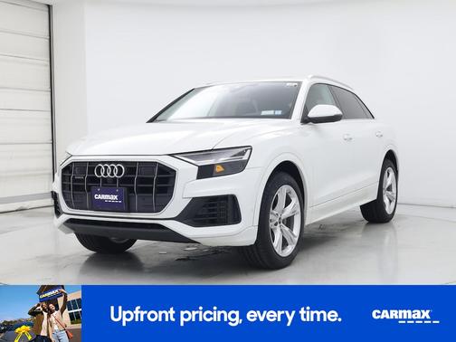 2022 Audi Q8 Premium Plus