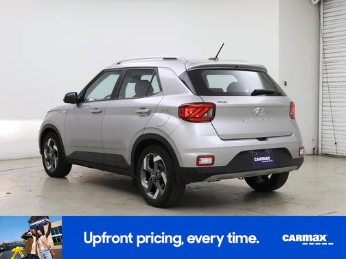 Silver 2023 Hyundai VENUE SEL