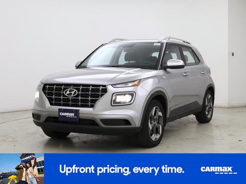 Silver 2023 Hyundai VENUE SEL