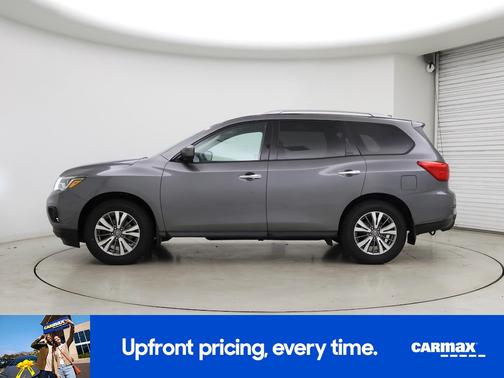 2019 Nissan Pathfinder SV