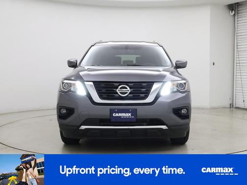 2019 Nissan Pathfinder SV