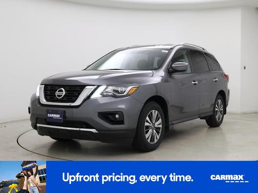 2019 Nissan Pathfinder SV
