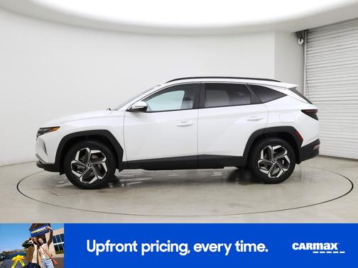 White 2022 Hyundai TUCSON SEL