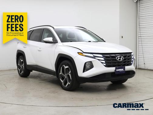 White 2023 Hyundai TUCSON SEL