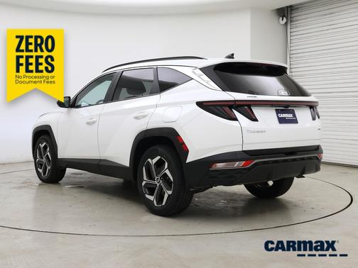 White 2023 Hyundai TUCSON SEL