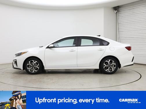 White 2021 Kia Forte LXS