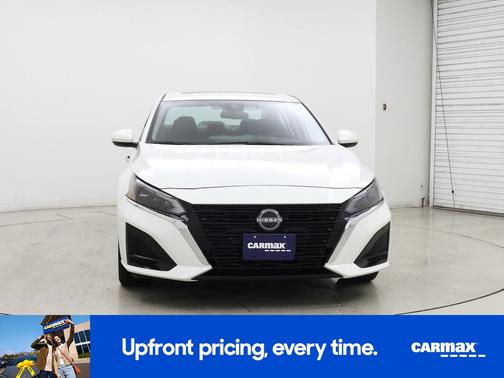 2023 Nissan Altima SV