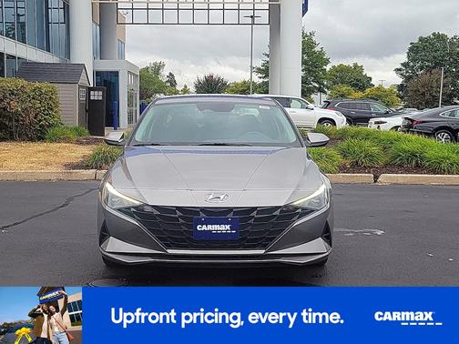 2023 Hyundai ELANTRA SE