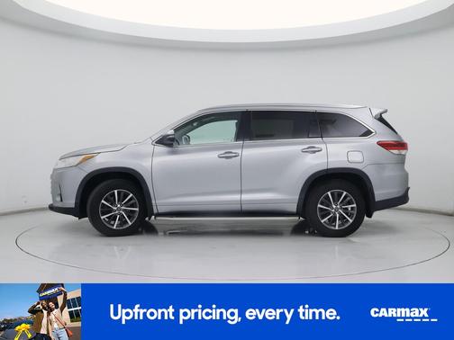 Silver 2017 Toyota Highlander XLE