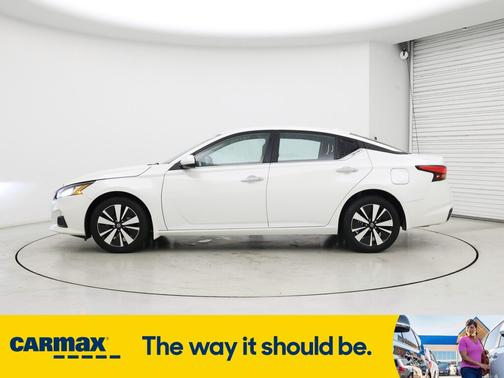 2022 Nissan Altima SV
