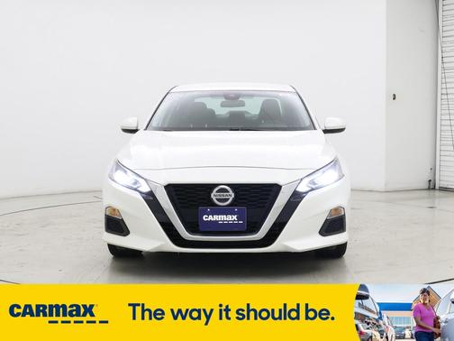 2022 Nissan Altima SV