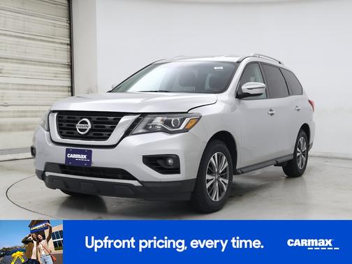 2017 Nissan Pathfinder SV