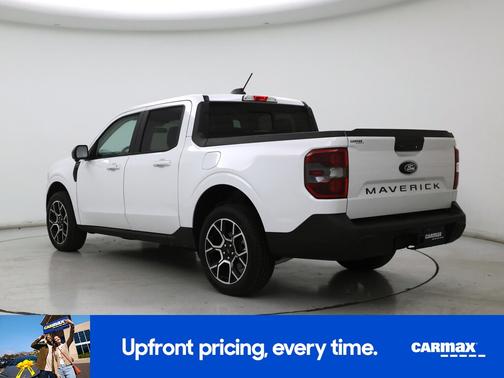 White 2025 Ford Maverick Lariat