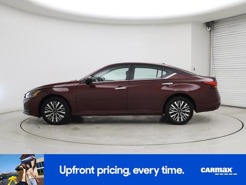 2024 Nissan Altima SV