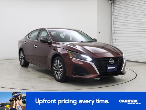 2024 Nissan Altima SV