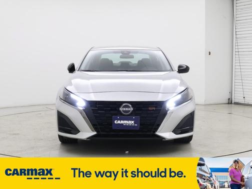 2023 Nissan Altima SR