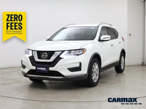 White 2017 Nissan Rogue SV