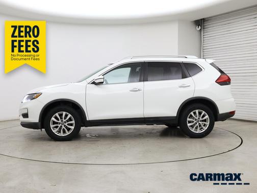 White 2017 Nissan Rogue SV