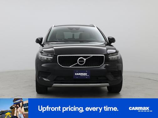 2020 Volvo XC40 T5 Momentum