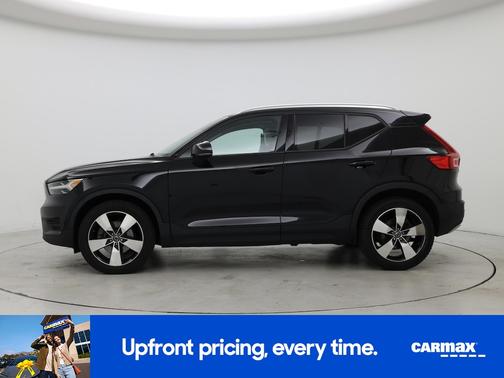 2020 Volvo XC40 T5 Momentum