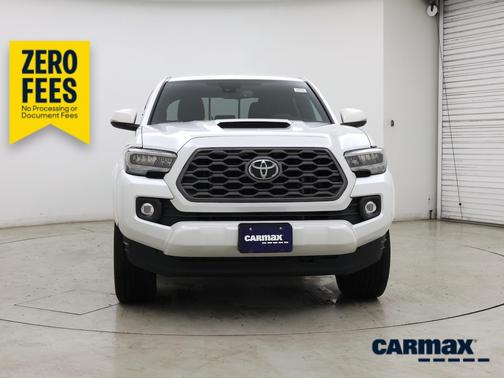 White 2022 Toyota Tacoma TRD Sport