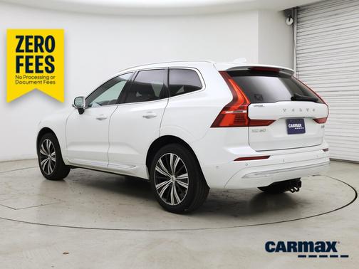 White 2022 Volvo XC60 B5 Inscription