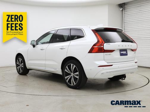 White 2022 Volvo XC60 B5 Inscription