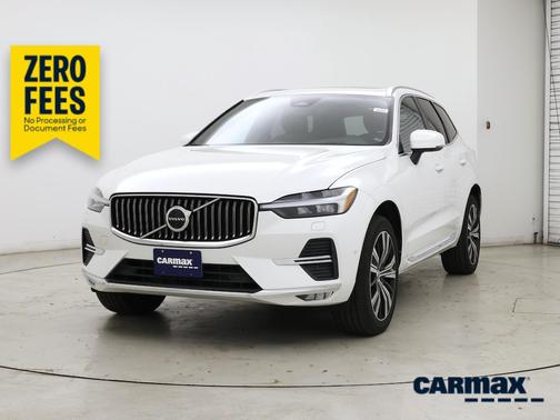 White 2022 Volvo XC60 B5 Inscription