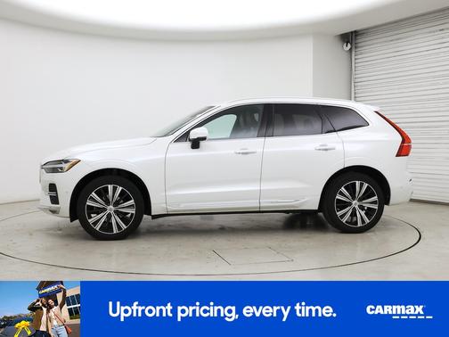 White 2022 Volvo XC60 B5 Inscription