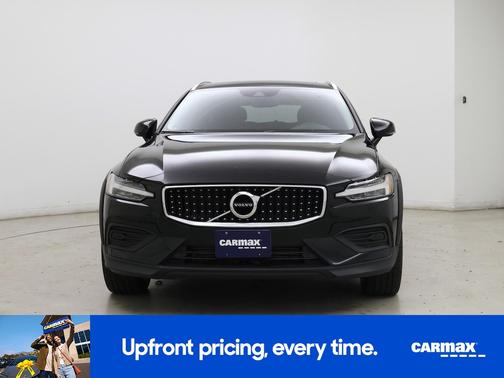 Black 2020 Volvo V60 Cross Country T5
