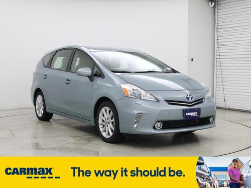 2013 Toyota Prius v Five