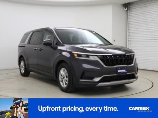 Gray 2024 Kia Carnival LX