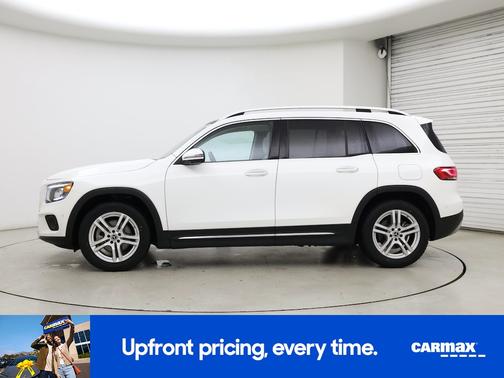 White 2022 Mercedes-Benz GLB 250