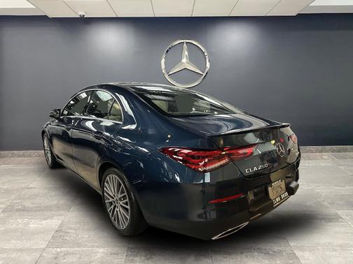 2021 Mercedes-Benz CLA 250 4MATIC
