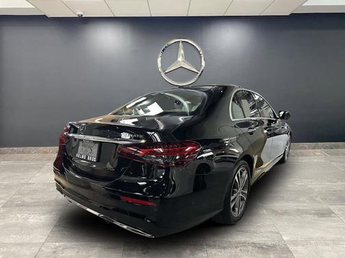 2022 Mercedes-Benz E-Class 
