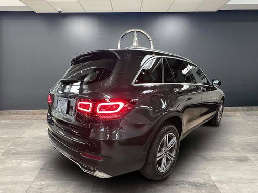 2022 Mercedes-Benz GLC 300 