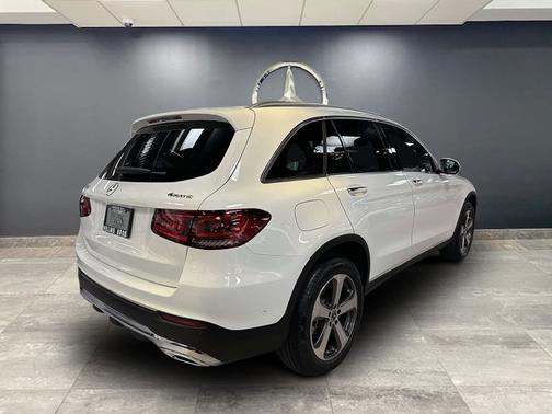 2022 Mercedes-Benz GLC 300 