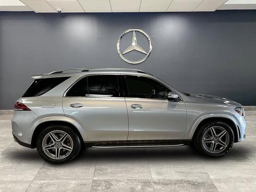 2022 Mercedes-Benz GLE 450 Base 4MATIC