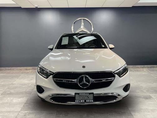 2023 Mercedes-Benz GLC 300 