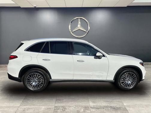 2024 Mercedes-Benz GLC 300 4MATIC