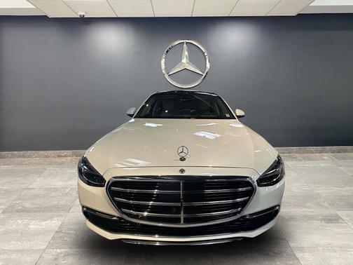 2022 Mercedes-Benz S-Class 