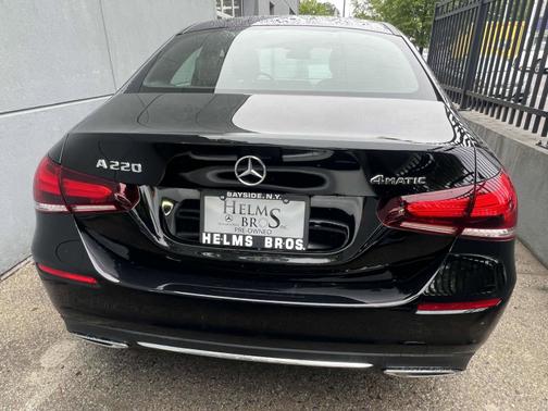 2022 Mercedes-Benz A-Class A 220 4MATIC